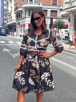 VESTIDO CORTO ESTAMPADO...