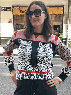 SUETER ESTAMPADO CARA DE TIGRE