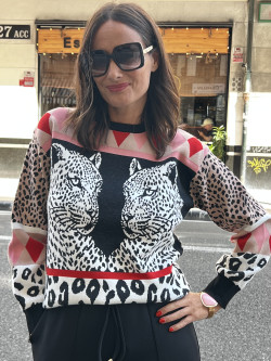 SUETER ESTAMPADO CARA DE TIGRE