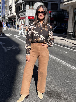 315 JEANS TIRO ALTO, ELASTICO Y PIERNA ANCHA