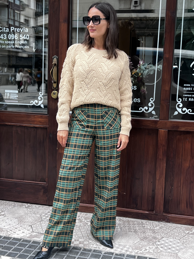 PANTALÓN CUADRO ESCOCES CORTE ANCHO
