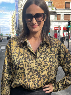 CAMISA SATINADA ESTAMPADO LEO