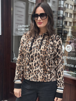 SUDADERA DE PUNTO CON CAPUCHA