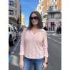BLUSA CALADA CON CUELLO CAMISERO Y ESCOTE EN PICO