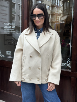 CHAQUETA CRUZADA DE CORTE RECTO