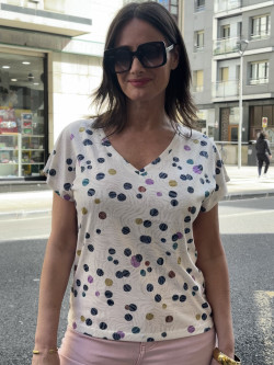 CAMISETA ESTAMPADA ESCOTE PICO MANGA CORTA