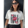 CAMISETA LOVE CUELLO REDONDO Y MANGA CORTA